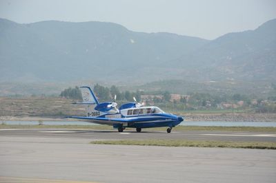 Be-103水陆两用飞机飞行表演莱芜成功举行